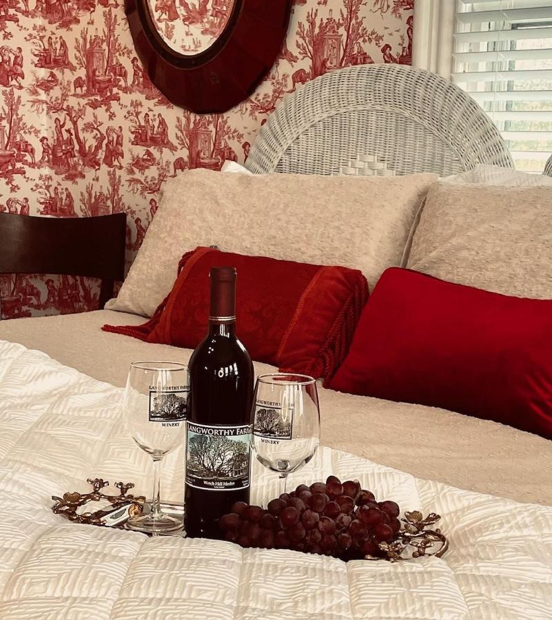 The Langworthy Inn & Winery Westerly Pokoj fotografie