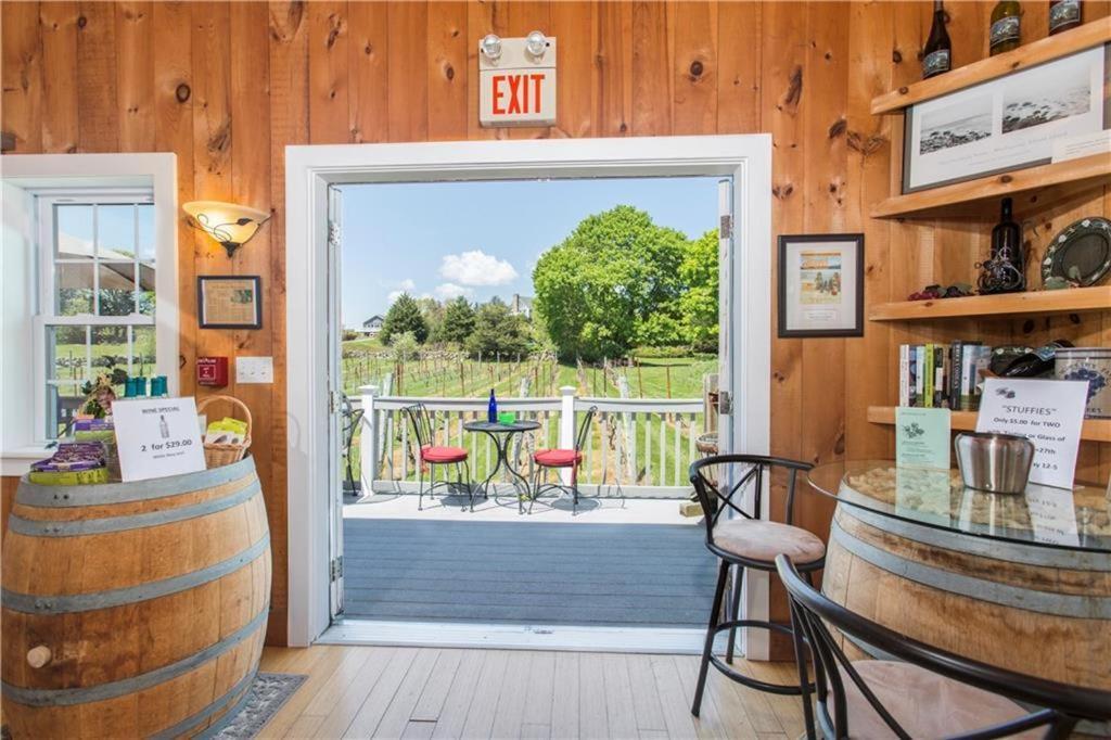 The Langworthy Inn & Winery Westerly Exteriér fotografie